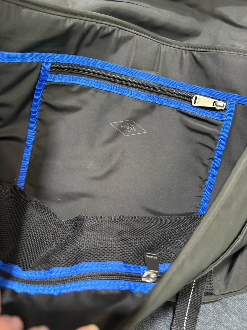 Fossil Black Utility Messenger Bag Nylon Laptop Crossbody Techwear Minimalist